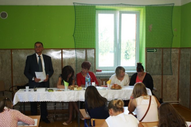 Konkurs wiedzy z języka polskiego w Zespole Szkół SIGiE [08.06.2016] - zdjęcie #6 - eOstroleka.pl