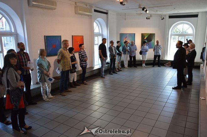 Wernisaż wystawy malarstwa Anny Alicji Trochim w Galerii Ostrołęka [09.06.2016] - zdjęcie #24 - eOstroleka.pl