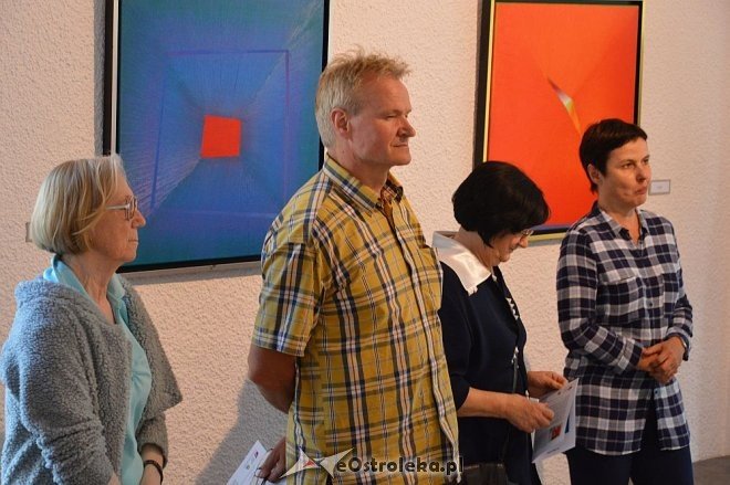 Wernisaż wystawy malarstwa Anny Alicji Trochim w Galerii Ostrołęka [09.06.2016] - zdjęcie #26 - eOstroleka.pl