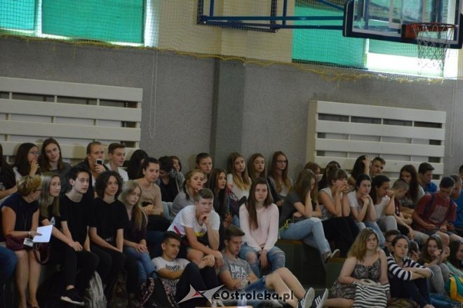 Romeo i Julia - spektakl w III LO [13.06.2016] - zdjęcie #27 - eOstroleka.pl