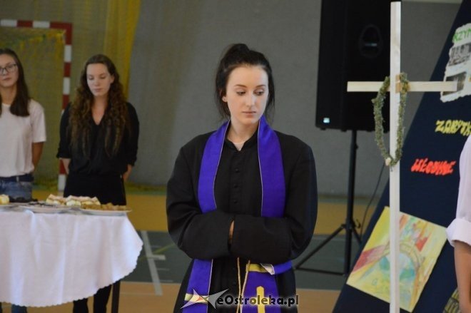 Romeo i Julia - spektakl w III LO [13.06.2016] - zdjęcie #4 - eOstroleka.pl