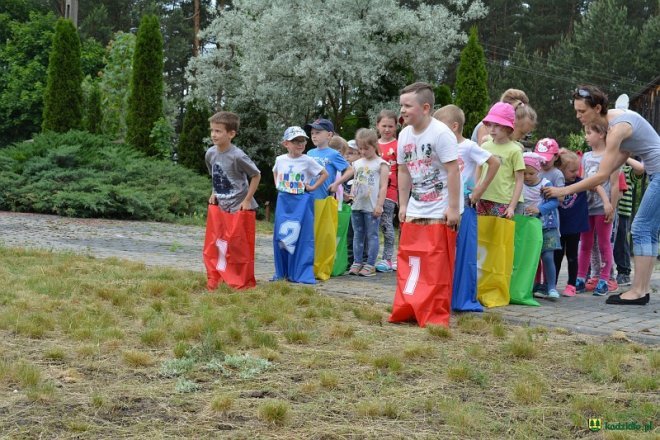 Moc atrakcji na Dzień Dziecka dla uczniów ze Szkoły Podstawowej w Glebie [14.06.2016 - zdjęcie #7 - eOstroleka.pl