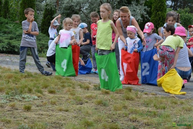 Moc atrakcji na Dzień Dziecka dla uczniów ze Szkoły Podstawowej w Glebie [14.06.2016 - zdjęcie #8 - eOstroleka.pl