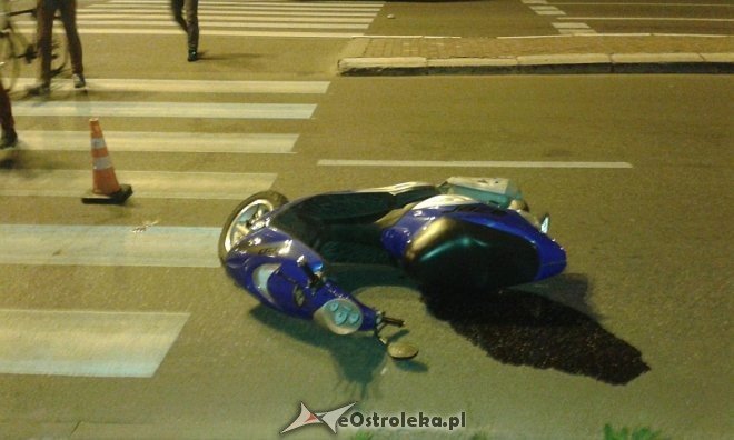 Wypadek motocyklisty w centrum Ostrołęki [ZDJĘCIA] - zdjęcie #4 - eOstroleka.pl