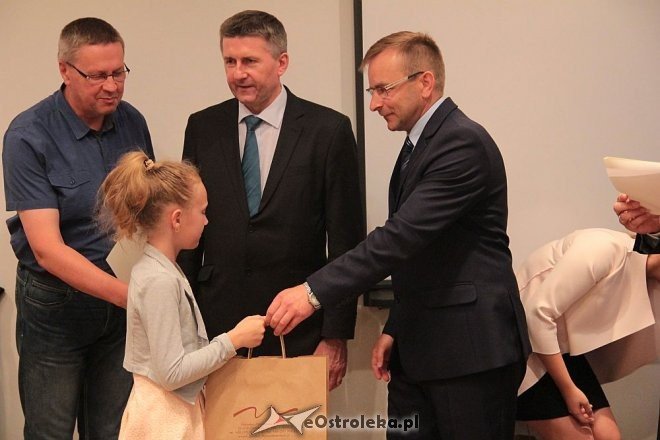 XXI sesja Rady Powiatu w Ostrołęce [17.06.2016] - zdjęcie #35 - eOstroleka.pl