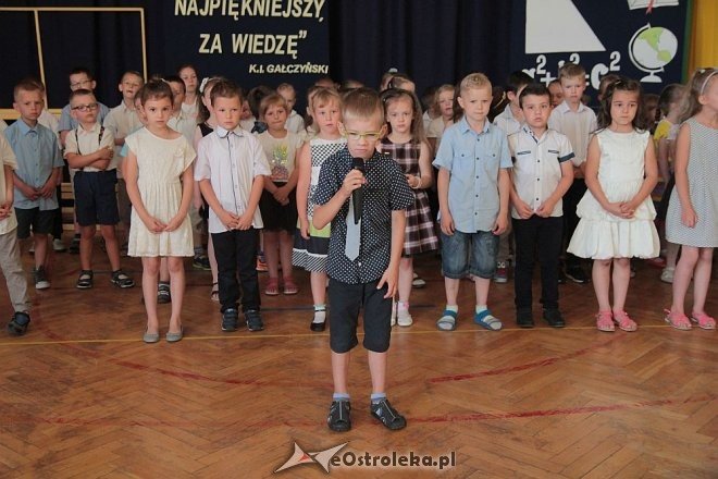Zakończenie roku szkolnego w oddziałach przedszkolnych Szkoły Podstawowej nr 6 [23.06.2016] - zdjęcie #8 - eOstroleka.pl