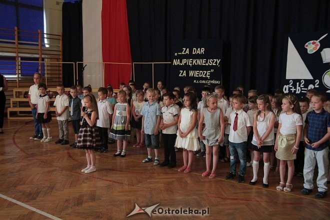 Zakończenie roku szkolnego w oddziałach przedszkolnych Szkoły Podstawowej nr 6 [23.06.2016] - zdjęcie #23 - eOstroleka.pl