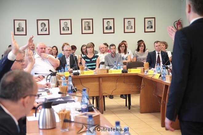 Prezydent Kotowski z absolutorium za ubiegły rok [23.06.2016] - zdjęcie #7 - eOstroleka.pl