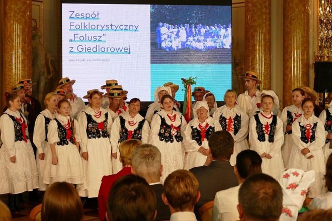 Kurpianki odznaczone „Za zasługi dla kultury ludowej” [23.06.2016] - zdjęcie #9 - eOstroleka.pl