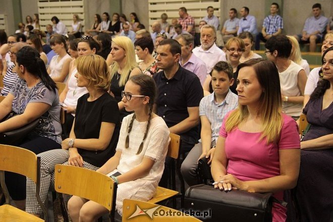 Zakończenie roku szkolnego ostrołęckich szkołach [24.06.2016] - zdjęcie #15 - eOstroleka.pl