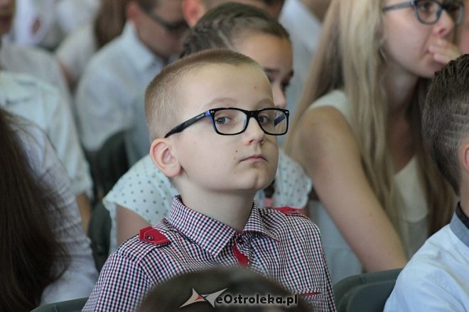 Zakończenie roku szkolnego ostrołęckich szkołach [24.06.2016] - zdjęcie #402 - eOstroleka.pl