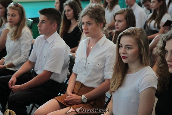 Zakończenie roku szkolnego ostrołęckich szkołach [24.06.2016] - zdjęcie #241 - eOstroleka.pl