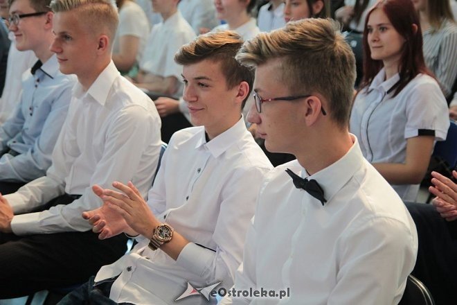 Zakończenie roku szkolnego ostrołęckich szkołach [24.06.2016] - zdjęcie #250 - eOstroleka.pl