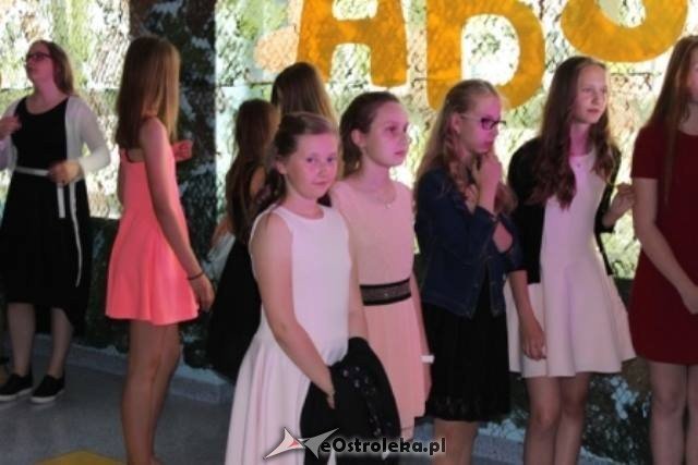 Bal absolwenta w Szkole Podstawowej nr 10 im. Jana Pawła II w Ostrołęce [21.06.2016] - zdjęcie #37 - eOstroleka.pl