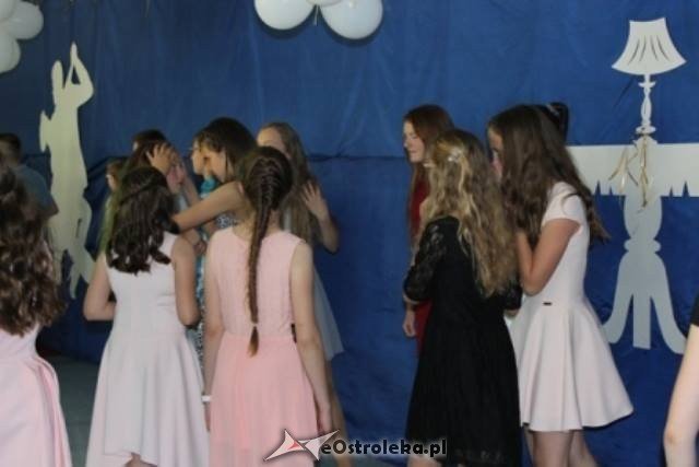 Bal absolwenta w Szkole Podstawowej nr 10 im. Jana Pawła II w Ostrołęce [21.06.2016] - zdjęcie #11 - eOstroleka.pl