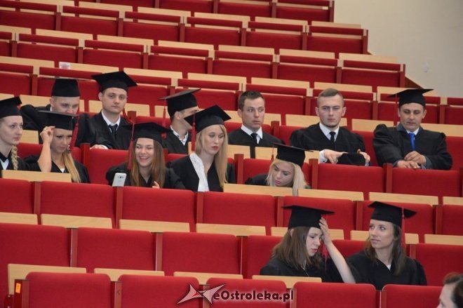 Wręczenie dyplomów absolwentom WSAP Ostrołęka [01.07.2016] - zdjęcie #5 - eOstroleka.pl