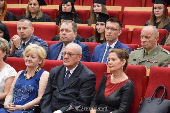 Wręczenie dyplomów absolwentom WSAP Ostrołęka [01.07.2016] - zdjęcie #18 - eOstroleka.pl