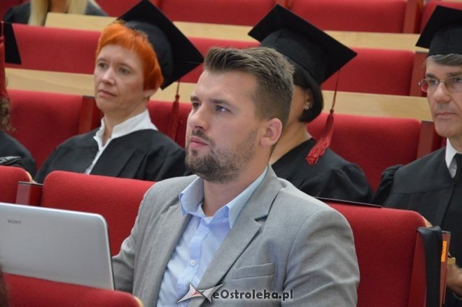 Wręczenie dyplomów absolwentom WSAP Ostrołęka [01.07.2016] - zdjęcie #22 - eOstroleka.pl
