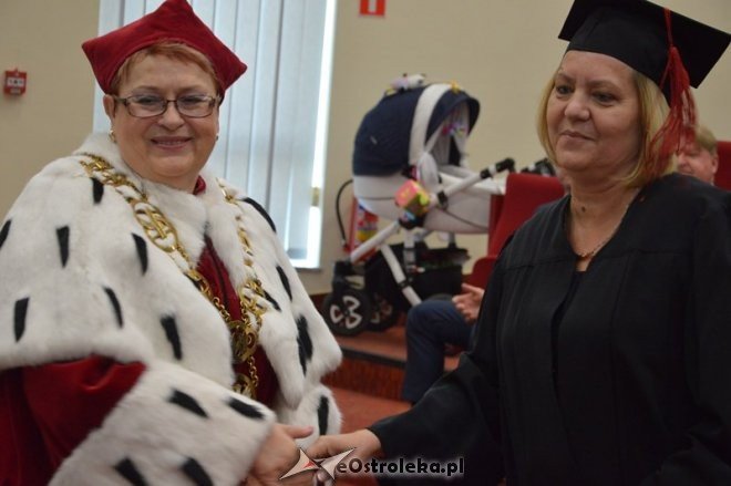 Wręczenie dyplomów absolwentom WSAP Ostrołęka [01.07.2016] - zdjęcie #29 - eOstroleka.pl