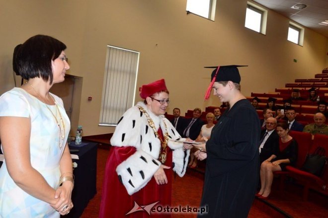 Wręczenie dyplomów absolwentom WSAP Ostrołęka [01.07.2016] - zdjęcie #38 - eOstroleka.pl
