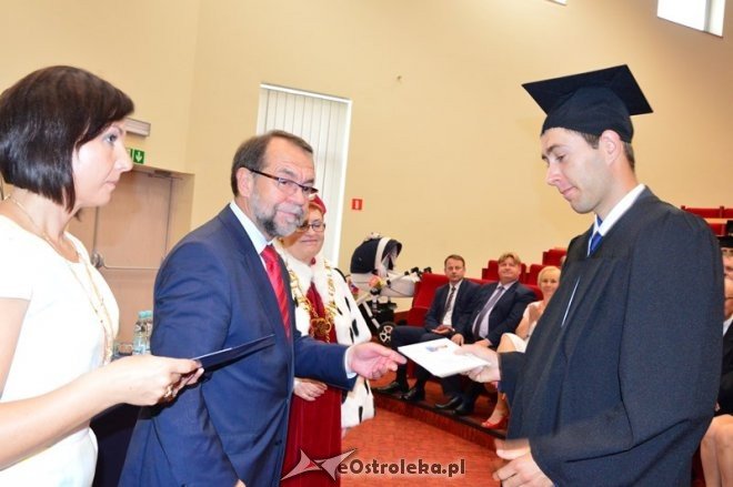 Wręczenie dyplomów absolwentom WSAP Ostrołęka [01.07.2016] - zdjęcie #41 - eOstroleka.pl