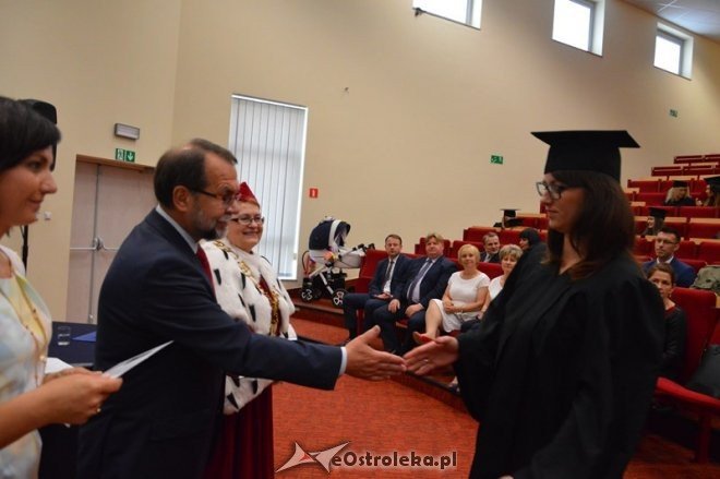 Wręczenie dyplomów absolwentom WSAP Ostrołęka [01.07.2016] - zdjęcie #48 - eOstroleka.pl