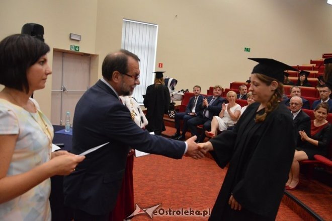 Wręczenie dyplomów absolwentom WSAP Ostrołęka [01.07.2016] - zdjęcie #9 - eOstroleka.pl