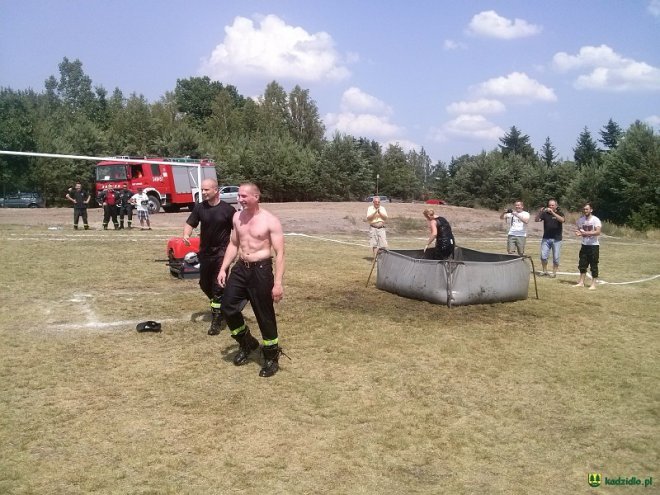 Gminne Zawody Sportowo-Pożarnicze Ochotniczych Straży Pożarnych z gmin Łyse, Kadzidło i Lelis [04.07.2016] - zdjęcie #95 - eOstroleka.pl