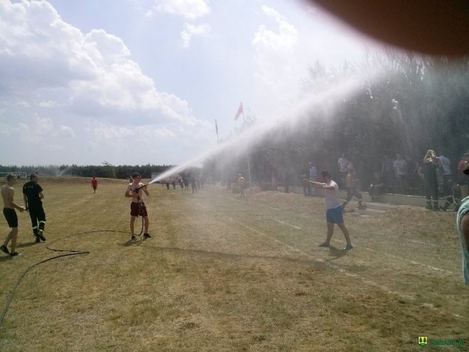 Gminne Zawody Sportowo-Pożarnicze Ochotniczych Straży Pożarnych z gmin Łyse, Kadzidło i Lelis [04.07.2016] - zdjęcie #85 - eOstroleka.pl