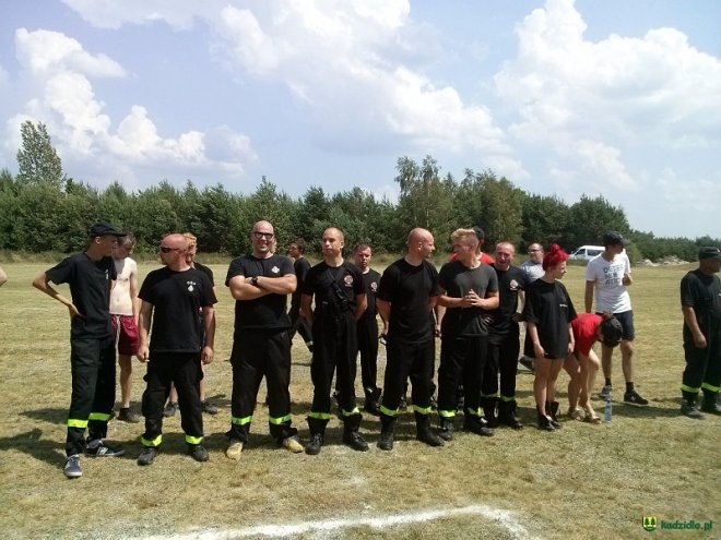Gminne Zawody Sportowo-Pożarnicze Ochotniczych Straży Pożarnych z gmin Łyse, Kadzidło i Lelis [04.07.2016] - zdjęcie #81 - eOstroleka.pl