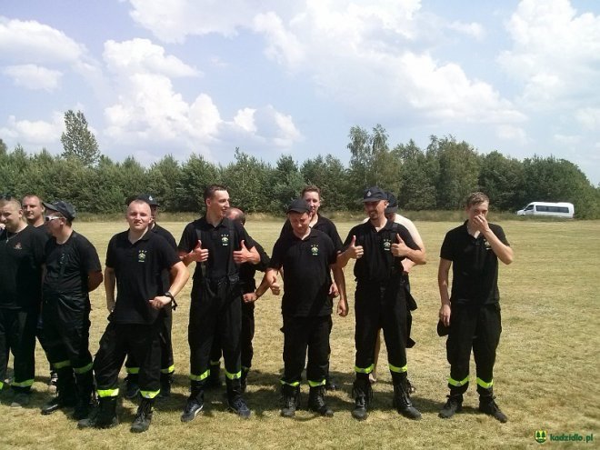 Gminne Zawody Sportowo-Pożarnicze Ochotniczych Straży Pożarnych z gmin Łyse, Kadzidło i Lelis [04.07.2016] - zdjęcie #80 - eOstroleka.pl