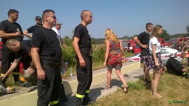 Gminne Zawody Sportowo-Pożarnicze Ochotniczych Straży Pożarnych z gmin Łyse, Kadzidło i Lelis [04.07.2016] - zdjęcie #65 - eOstroleka.pl