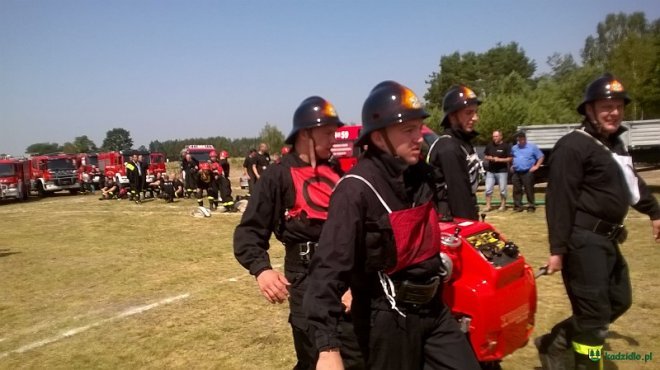 Gminne Zawody Sportowo-Pożarnicze Ochotniczych Straży Pożarnych z gmin Łyse, Kadzidło i Lelis [04.07.2016] - zdjęcie #59 - eOstroleka.pl