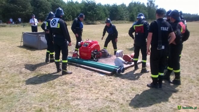 Gminne Zawody Sportowo-Pożarnicze Ochotniczych Straży Pożarnych z gmin Łyse, Kadzidło i Lelis [04.07.2016] - zdjęcie #53 - eOstroleka.pl