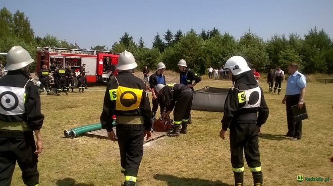 Gminne Zawody Sportowo-Pożarnicze Ochotniczych Straży Pożarnych z gmin Łyse, Kadzidło i Lelis [04.07.2016] - zdjęcie #42 - eOstroleka.pl