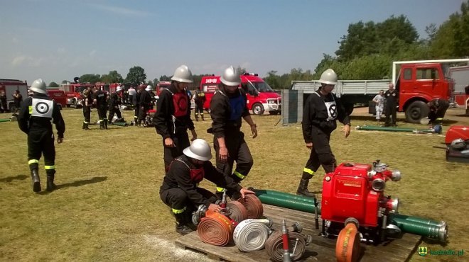 Gminne Zawody Sportowo-Pożarnicze Ochotniczych Straży Pożarnych z gmin Łyse, Kadzidło i Lelis [04.07.2016] - zdjęcie #30 - eOstroleka.pl