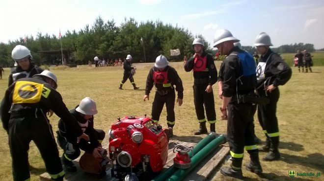 Gminne Zawody Sportowo-Pożarnicze Ochotniczych Straży Pożarnych z gmin Łyse, Kadzidło i Lelis [04.07.2016] - zdjęcie #29 - eOstroleka.pl