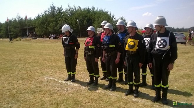 Gminne Zawody Sportowo-Pożarnicze Ochotniczych Straży Pożarnych z gmin Łyse, Kadzidło i Lelis [04.07.2016] - zdjęcie #27 - eOstroleka.pl