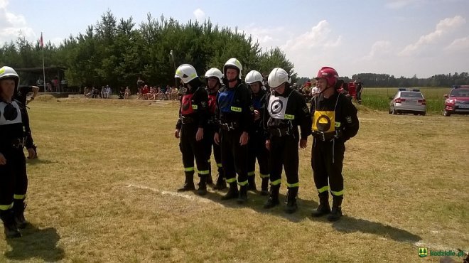 Gminne Zawody Sportowo-Pożarnicze Ochotniczych Straży Pożarnych z gmin Łyse, Kadzidło i Lelis [04.07.2016] - zdjęcie #12 - eOstroleka.pl