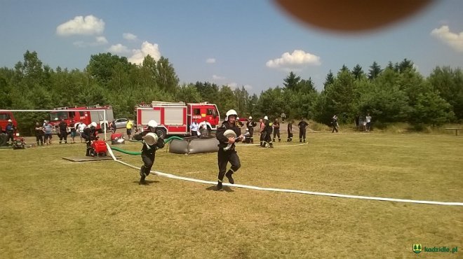 Gminne Zawody Sportowo-Pożarnicze Ochotniczych Straży Pożarnych z gmin Łyse, Kadzidło i Lelis [04.07.2016] - zdjęcie #2 - eOstroleka.pl