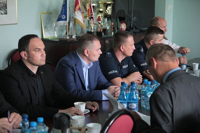 Posiedzenie powiatowo-miejskiej komisji do spraw bezpieczeństwa [06.07.2016] - zdjęcie #9 - eOstroleka.pl
