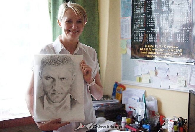 Strażaczka z Ostrołęki autorką niezwykłych portretów piłkarzy polskiej reprezentacji [07.07.2016] - zdjęcie #10 - eOstroleka.pl