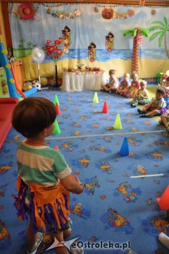 Dzień Hawajski w Punkcie Przedszkolnym Kangurek [18.07.2016] - zdjęcie #16 - eOstroleka.pl