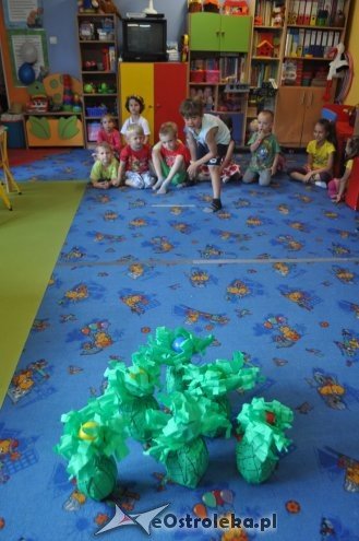 Dzień Hawajski w Punkcie Przedszkolnym Kangurek [18.07.2016] - zdjęcie #2 - eOstroleka.pl