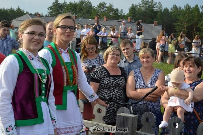 Światowy Zlot Młodzieży Kurpiowskiej - rekord Guinnessa [24.07.2016] - zdjęcie #9 - eOstroleka.pl