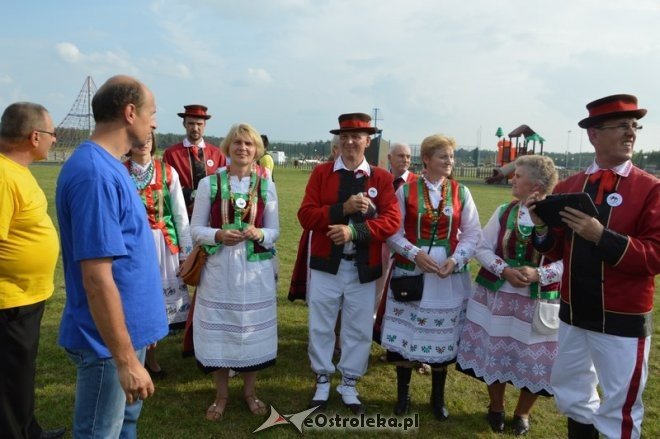 Światowy Zlot Młodzieży Kurpiowskiej - rekord Guinnessa [24.07.2016] - zdjęcie #56 - eOstroleka.pl