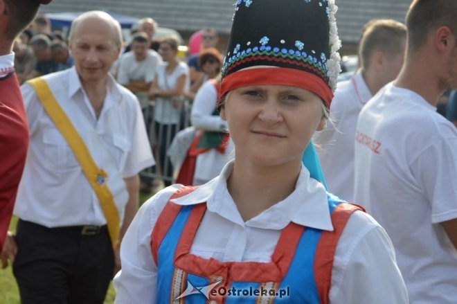 Światowy Zlot Młodzieży Kurpiowskiej - rekord Guinnessa [24.07.2016] - zdjęcie #55 - eOstroleka.pl
