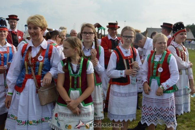 Światowy Zlot Młodzieży Kurpiowskiej - rekord Guinnessa [24.07.2016] - zdjęcie #56 - eOstroleka.pl