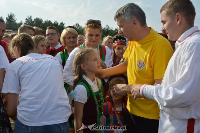 Światowy Zlot Młodzieży Kurpiowskiej - rekord Guinnessa [24.07.2016] - zdjęcie #68 - eOstroleka.pl
