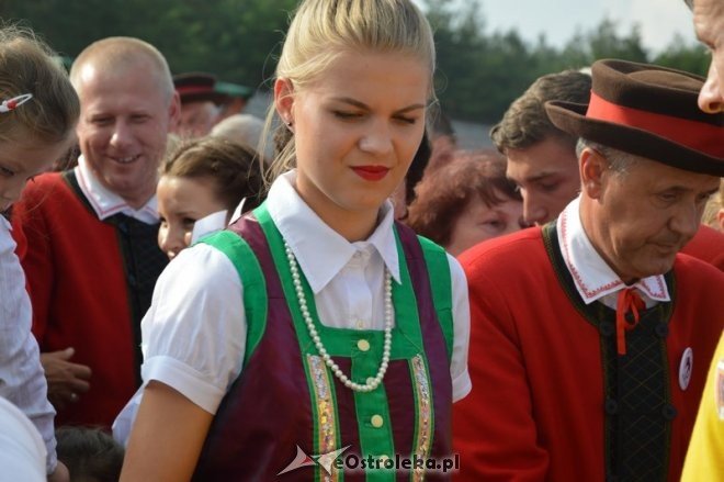 Światowy Zlot Młodzieży Kurpiowskiej - rekord Guinnessa [24.07.2016] - zdjęcie #32 - eOstroleka.pl
